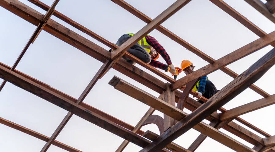 Professional gutter cleaning services in South Houston, TX